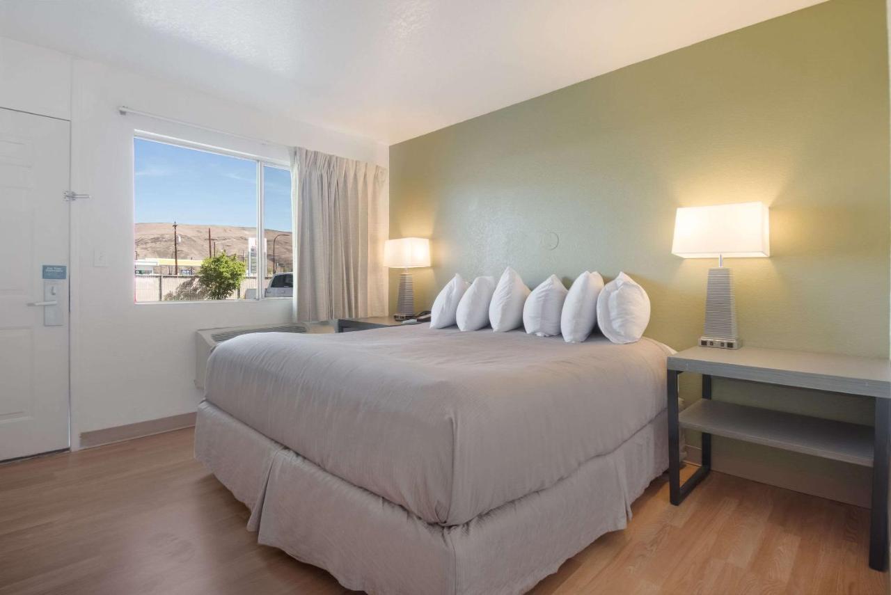 Econo Lodge Yakima Exteriér fotografie
