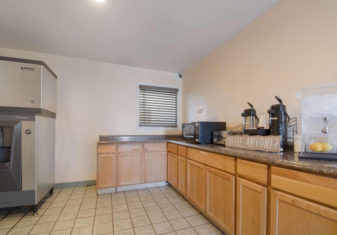 Econo Lodge Yakima Exteriér fotografie